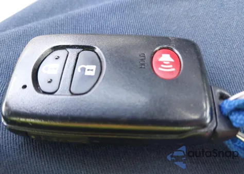 2014 Toyota Prius V Two из США, поврежденный, VIN JTDZN3EU2EJ000153